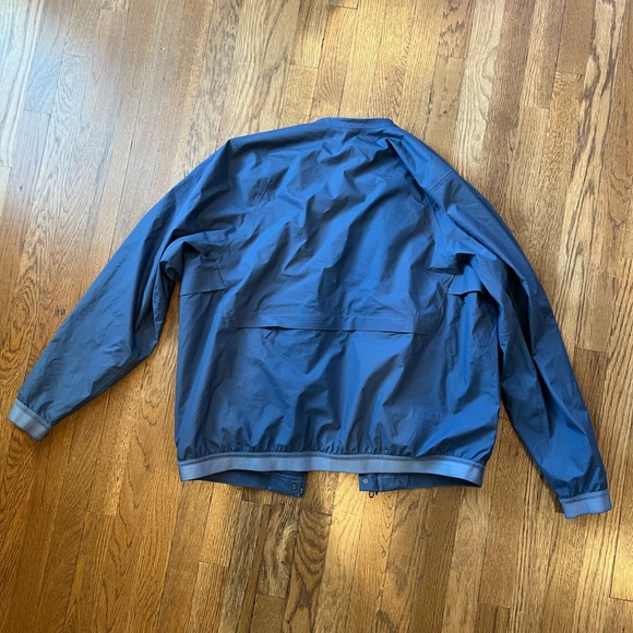Lululemon Jacket Size Large - Picture 2 of 3